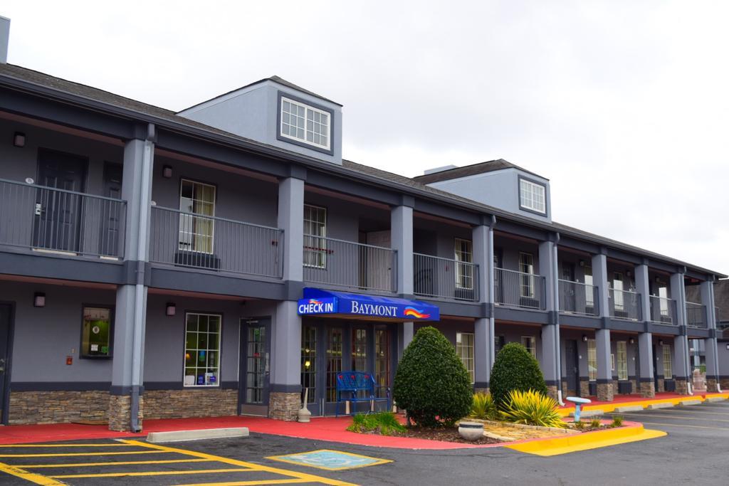 Baymont By Wyndham Warner Robins Motel Bagian luar foto
