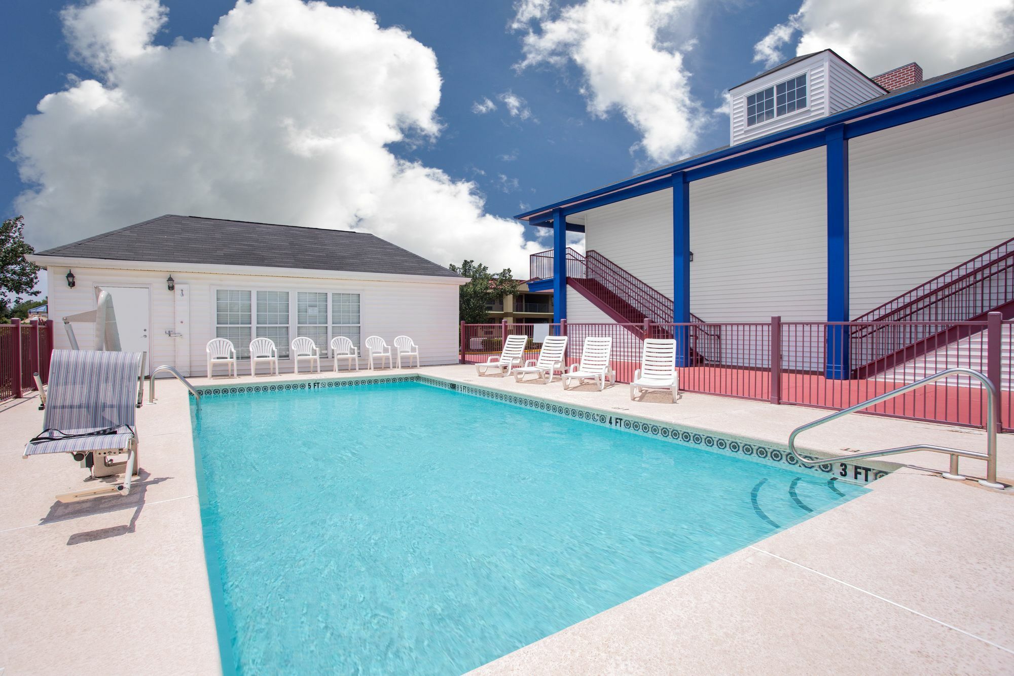 Baymont By Wyndham Warner Robins Motel Bagian luar foto